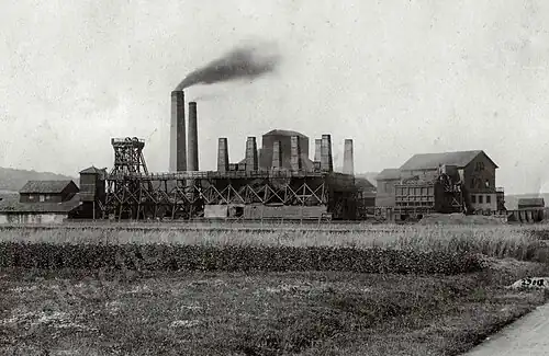 Saint-Joseph shaft and its coking plant (Appolt furnaces).