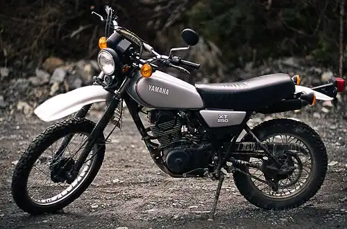 Example of an ordinary motorcycle (249 cc) (Yamaha XT250)