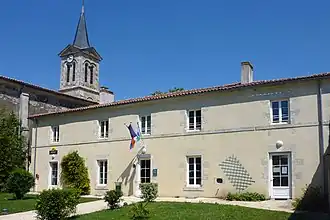 The town hall in La Ronde