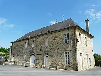 The town hall in Azerat