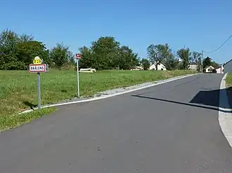 The road into Baâlons