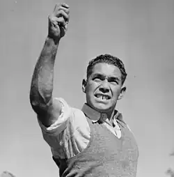 Portrait of Bill Onus, training soldiers to use the boomerang, Australia, 30 June 1941