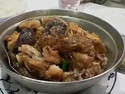 Braised fish head in pot
