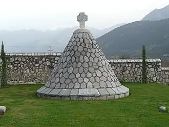 British Military Cemetery, Bralos