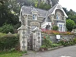 Broneirion, Gate Lodge