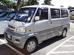 CMC Veryca Magic van pre-facelift front view