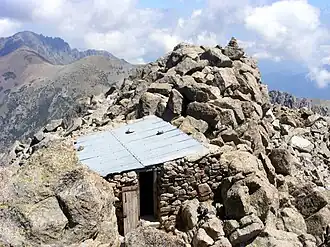 Cabin on the summit of Monte Rotondo