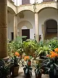 Courtyard of the Casa de los Golfines de Abajo