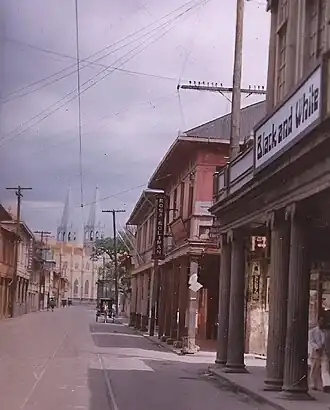 Ionic Colonnade Columns calle San Sebastian
