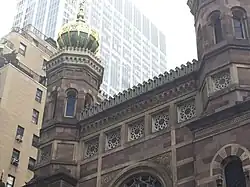 The synagogue's southern turret as seen from Lexington Avenue