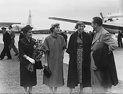 Image 16Disney family at Schiphol Airport (1951) (from Walt Disney)