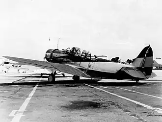 US Navy Douglas TBD Devastator in experimental "pattern camouflage" by McClelland Barclay, 1940[47]