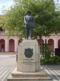 Image 16Monument of Juan de Salazar de Espinosa in Asuncion (from History of Paraguay)