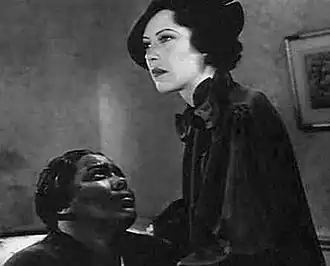 Imitation of Life star Fredi Washington portrayed a woman who passed in the famous film, but was against passing in her own life.[152]