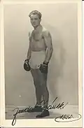 Image of the boxer signed for fan in 1932