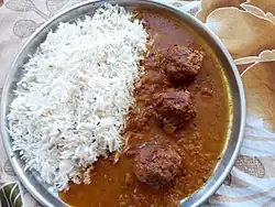 Sauced meatballs with rice