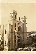 Historic photo of Santa Clara Cathedral in the 1950s.