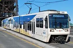 MAX train crossing Steel Bridge in 2009 – street view of SD660 LRVs