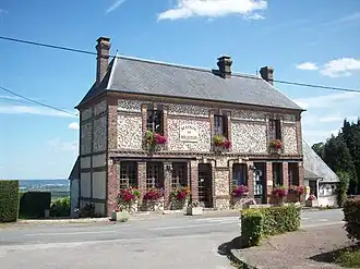 The town hall in Bouquelon
