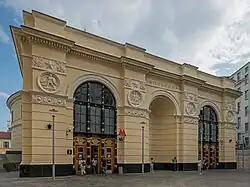 Smolenskaya Metro station