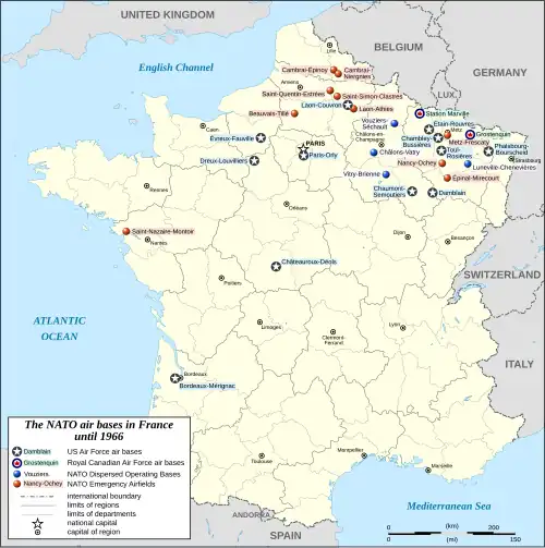 A map of France with red and blue markings indicating air-force bases in 1966.