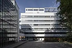 Narkomfin Building, apartment house (Moisei Ginzburg, 1930)