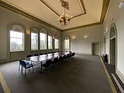 Level 2 Meeting Room