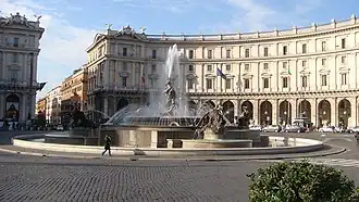 Panorama of the Piazza.