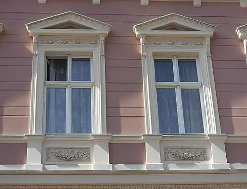 Decoration details on first floor