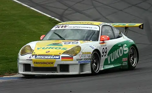 Porsche 996 GT3-RSR competing at the 2004 FIA GT Donington 500km