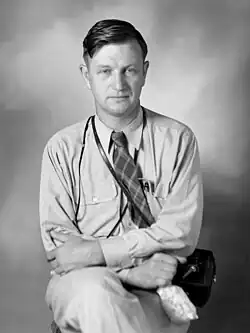 Black-and-white photographic portrait of Lee