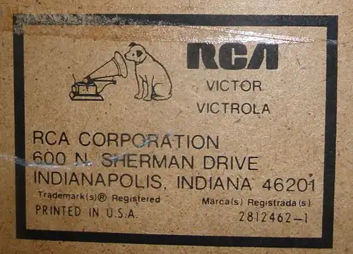 RCA trademarks displayed on the back of Dimensia TV, the 1980s