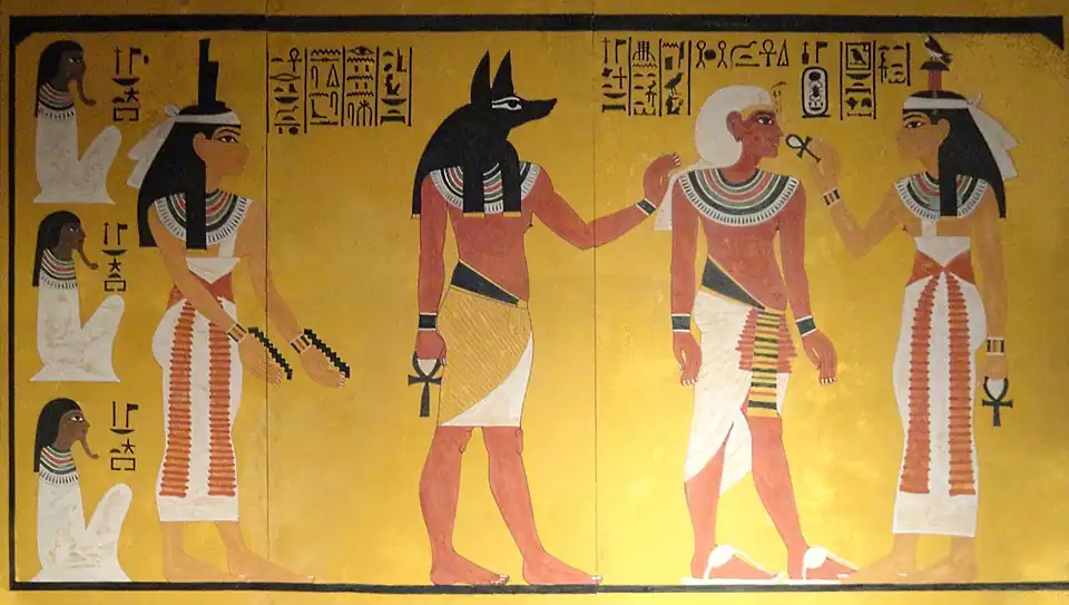 Reconstructed scene from the tomb of Tutankhamun (KV62) depicting Tutankhamun wearing a white khat