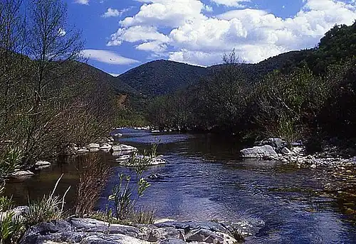 The Yeguas River [es] that separates the two ranges of Sierra de Cardeña and Sierra de Montoro [es]