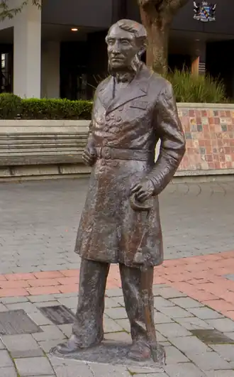 Statue of Captain John Hamilton in Hamilton, NZ (2017)
