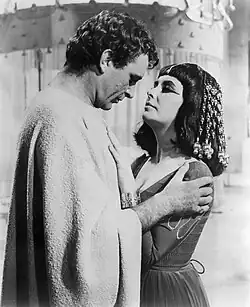 Richard Burton and Elizabeth Taylor in Cleopatra by Joseph L. Mankiewicz (1963)