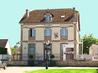 The town hall in Thoury-Férottes