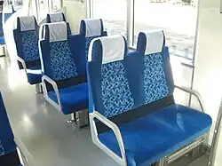 Seats of 50090 series in transverse configuration