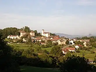 A panoramic view of the village of Clermont