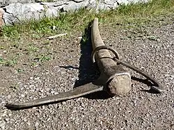 A German type of ring dog cant hook