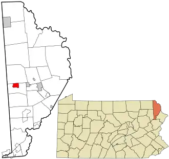 Location of Waymart in Wayne County (left) and of Wayne County in Pennsylvania (right)